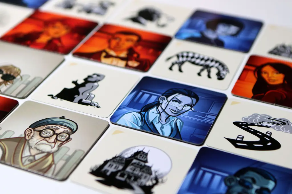 007_Codenames Pictures_Lifestyle.webp