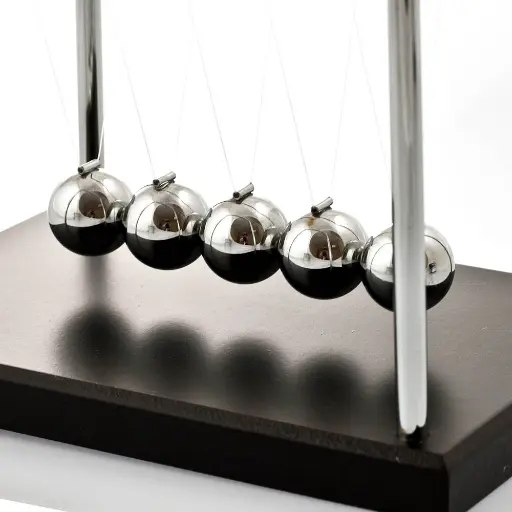 بندول نيوتن (Newton's Cradle) من ذا سورس