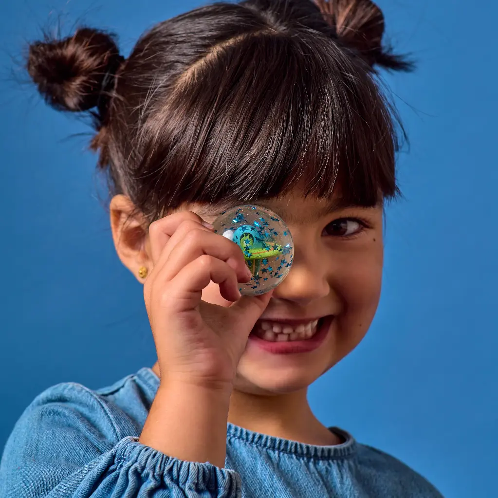 KID64-A_action1SQ.webp