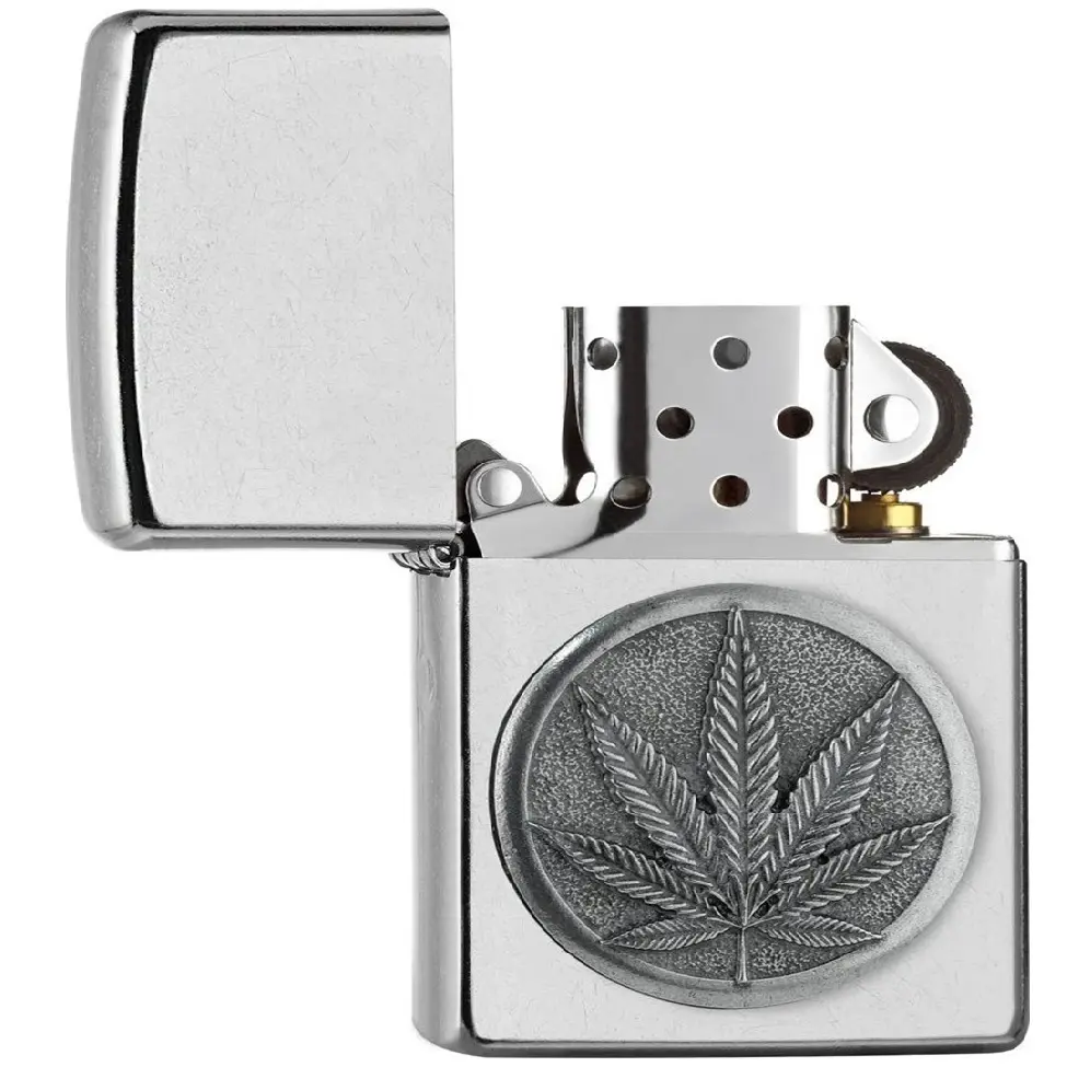 Zippo Cannabis Design Street Chrome Windproof Lighter