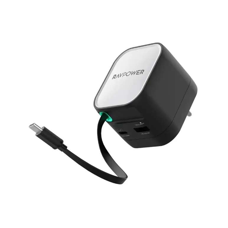راف باور شاحن جداري 3 منافذ RP-PC1102 بقوة 65 واط مع كابل USB-C مدمج - أسود بمقبس بريطاني