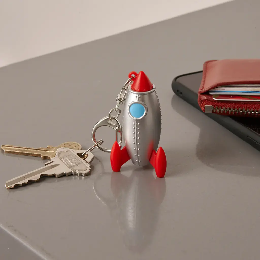 KRL79_Rocket-Keychain_Action1.webp