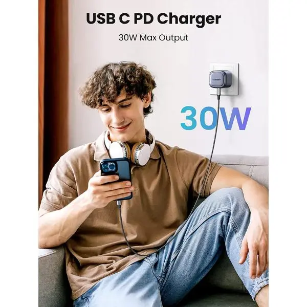 Ugreen USB-C Fast Charger 30W - Black (1).webp