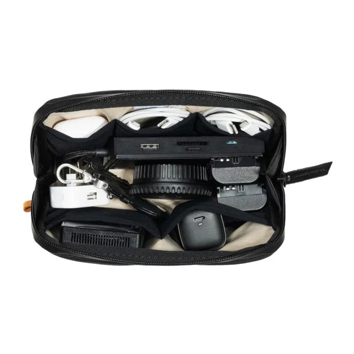 Native-Union-Stow-Lite-Organizer-Pouch-BlackNU-STOW-LT-ORG-BLK-2.jpg