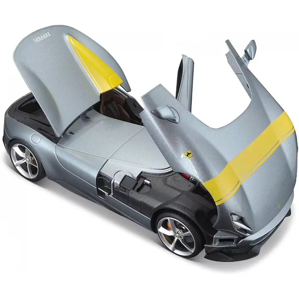ferrari-race-and-play-1-18-ferrari-monza-sp1-silver (2).webp