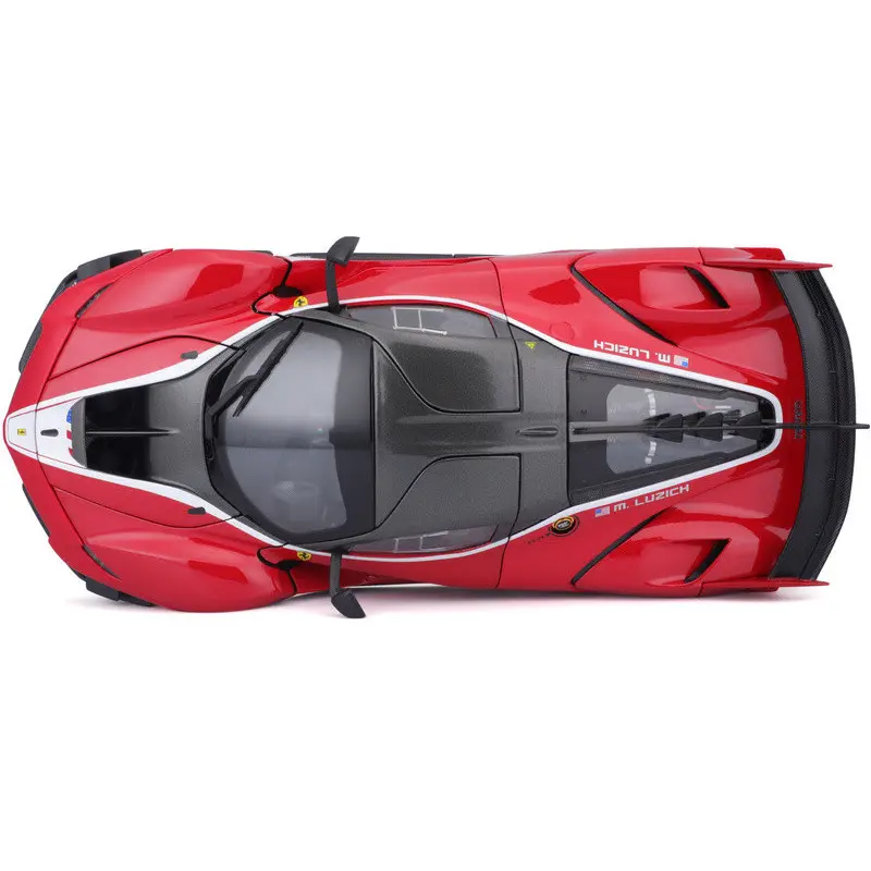bburago-signature-ferrari-fxx-k-evo-1-18-red (6).webp