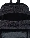 JS0A4QUL_008_interior.webp