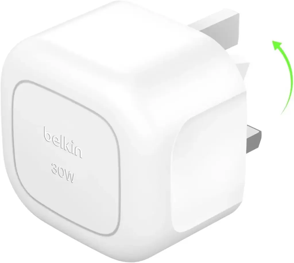 شاحن حائط Belkin بقدرة 30 واط مع تقنية USB PD وPPS