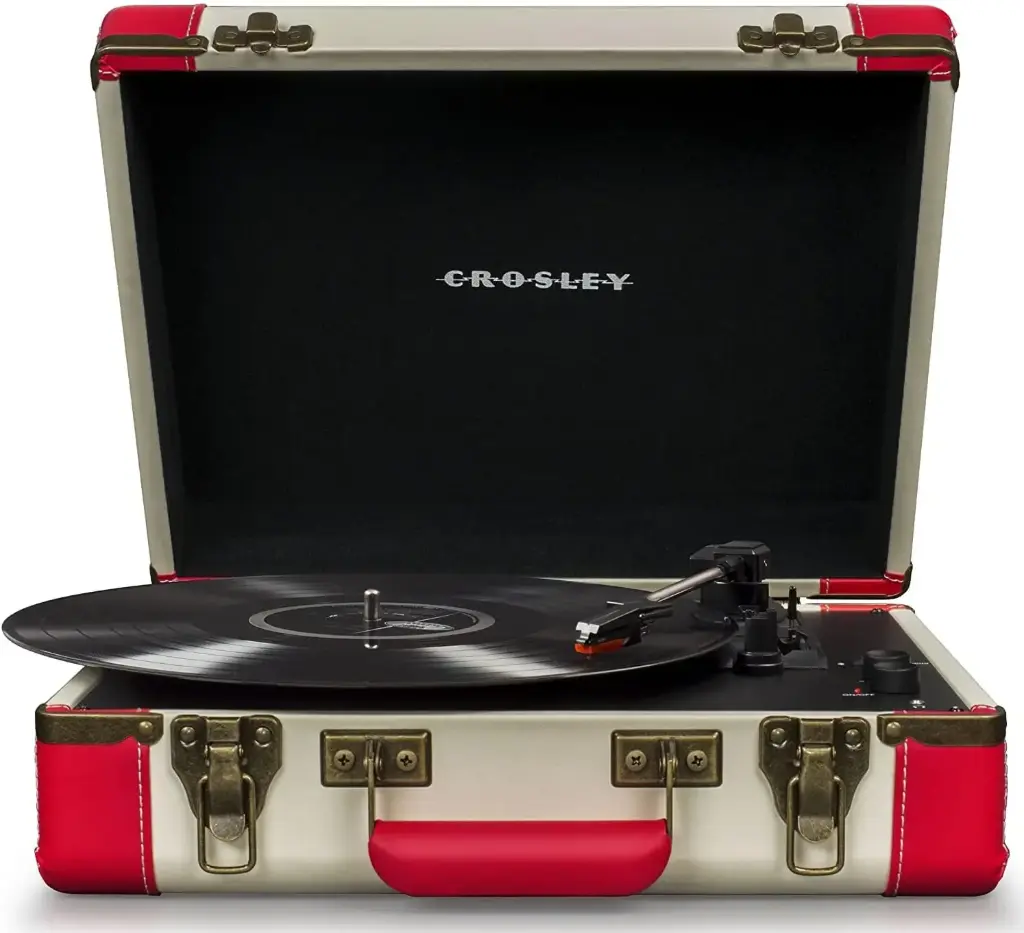 Crosley بلوتوث ديلوكس إكزكيوتيف – احمر