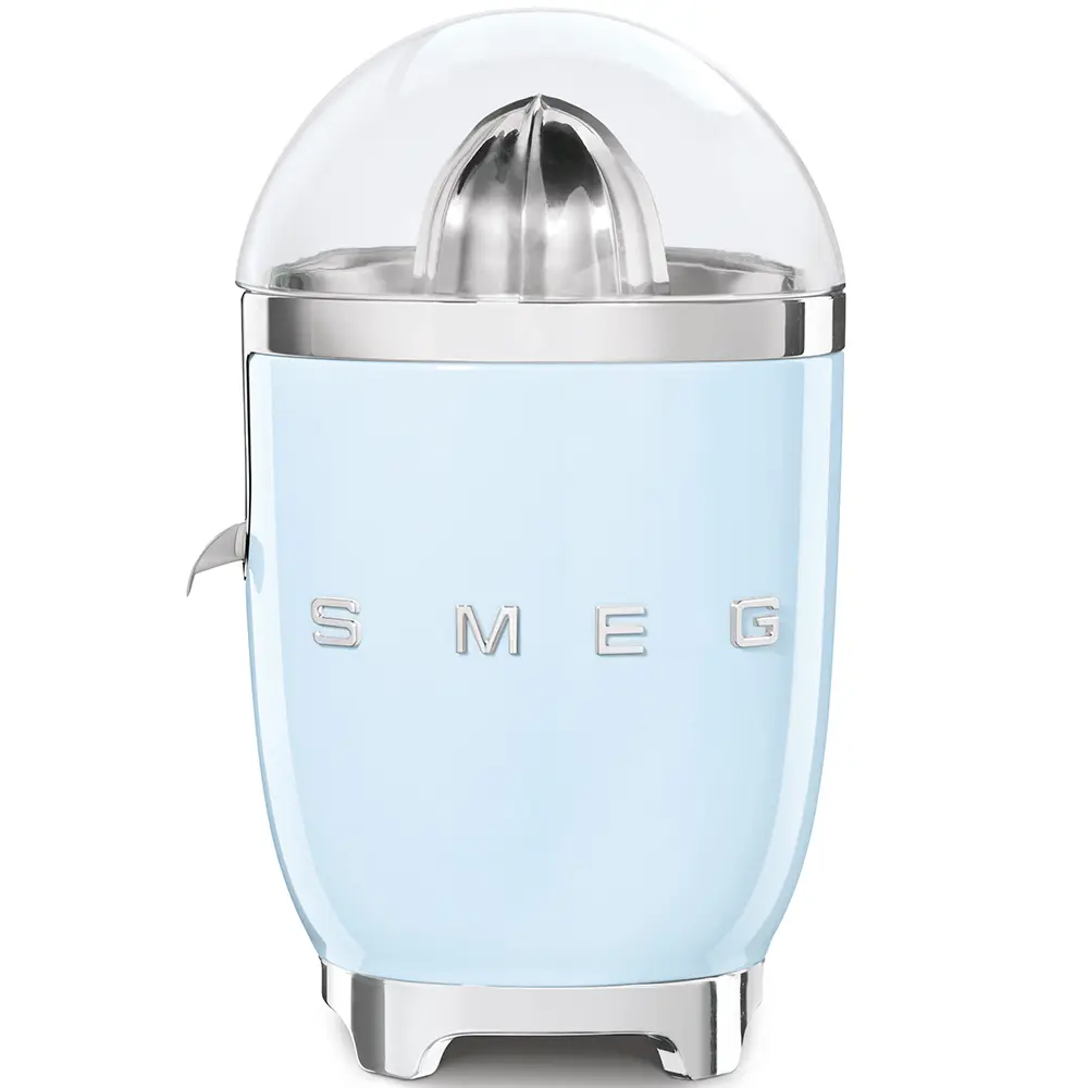 Smeg، عصارة حمضيات بتصميم جمالي مستوحى من طراز الخمسينيات