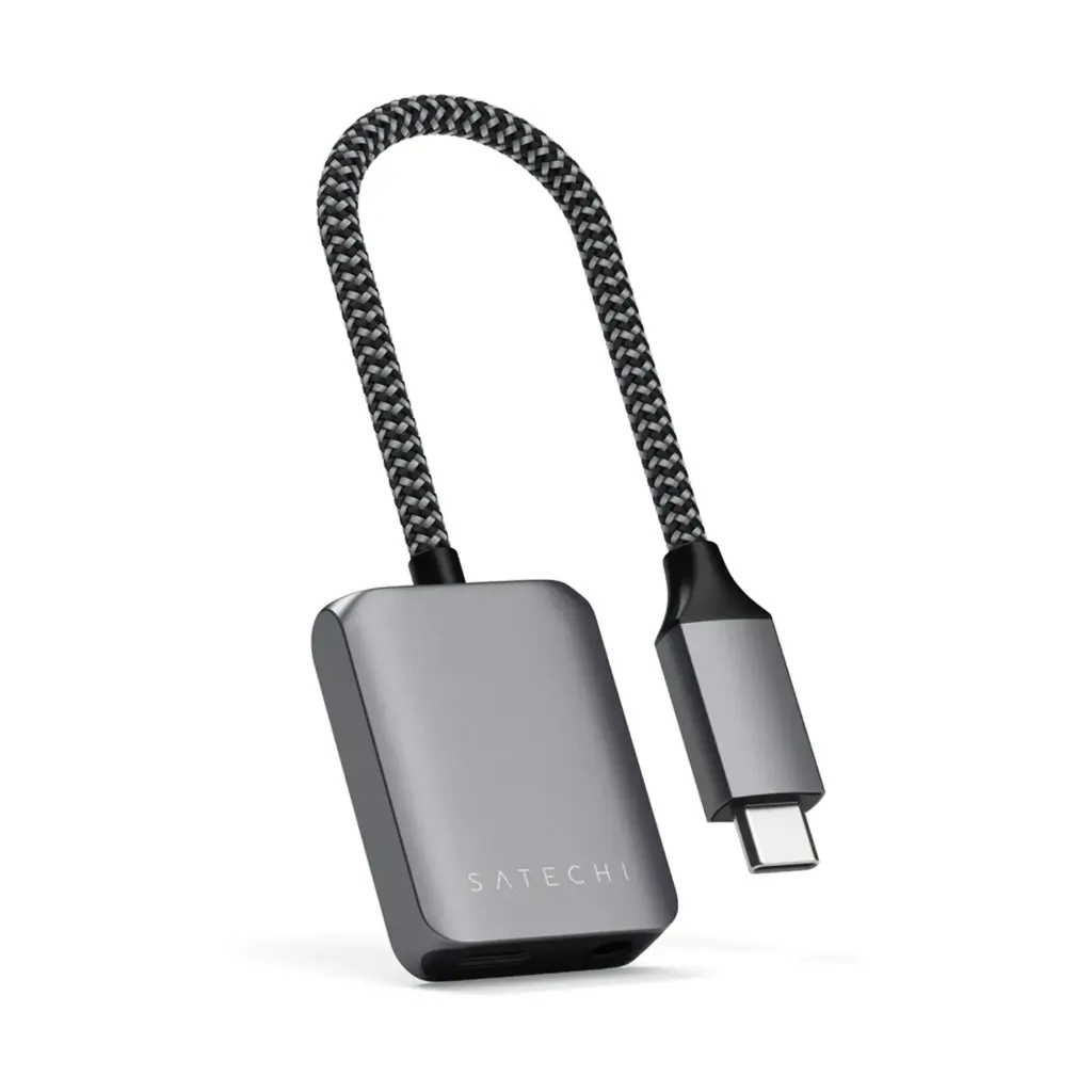 محوّل Satechi من USB-C إلى صوت 3.5 مم مع دعم الشحن السريع PD