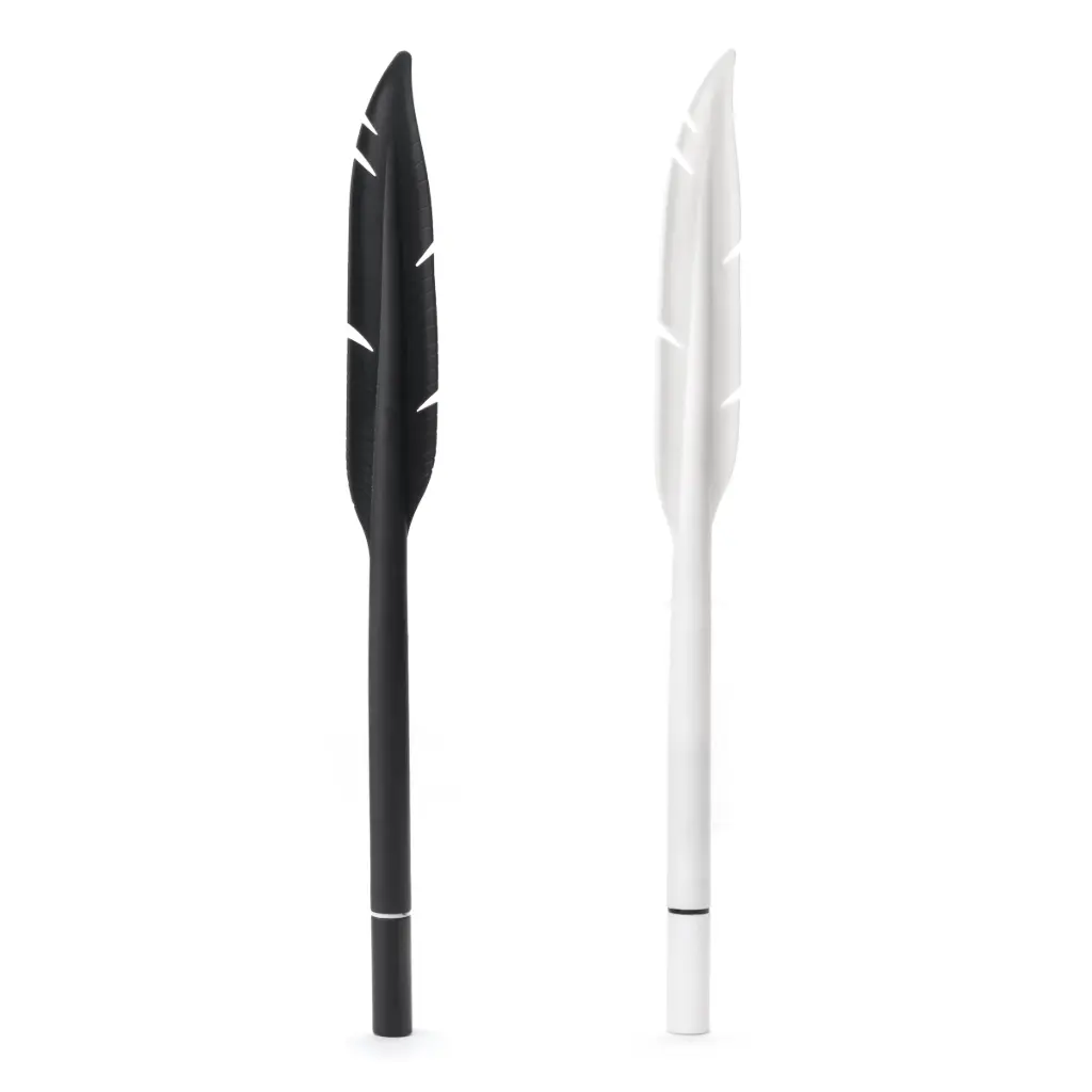 Kikkerland PEN FEATHER BLACK/WHITE ASSORTED - Y900