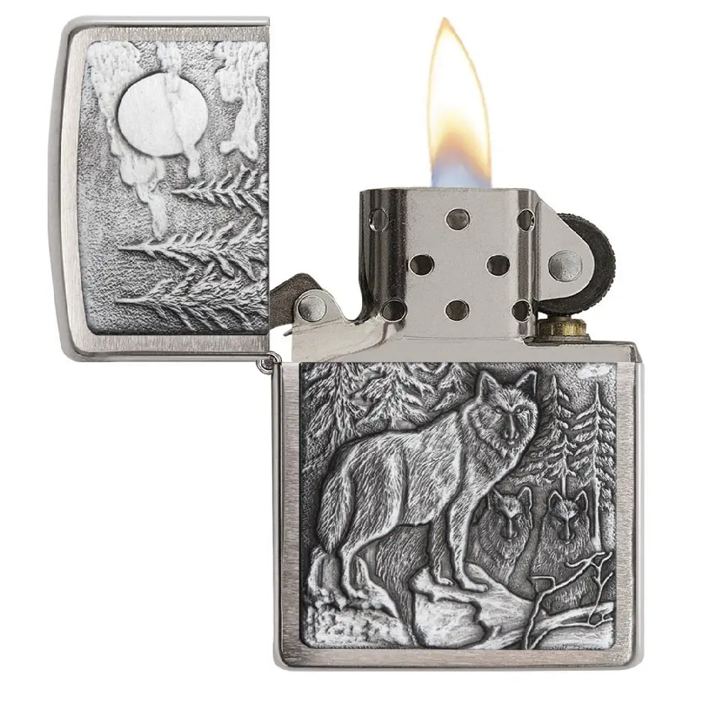 Zippo Windproof Lighter – Regular Brushed Chrome Timber Wolves Design – 20855