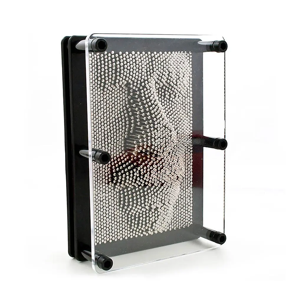 لوحة فنية بالمسامير (Pin Art) من ذا سورس