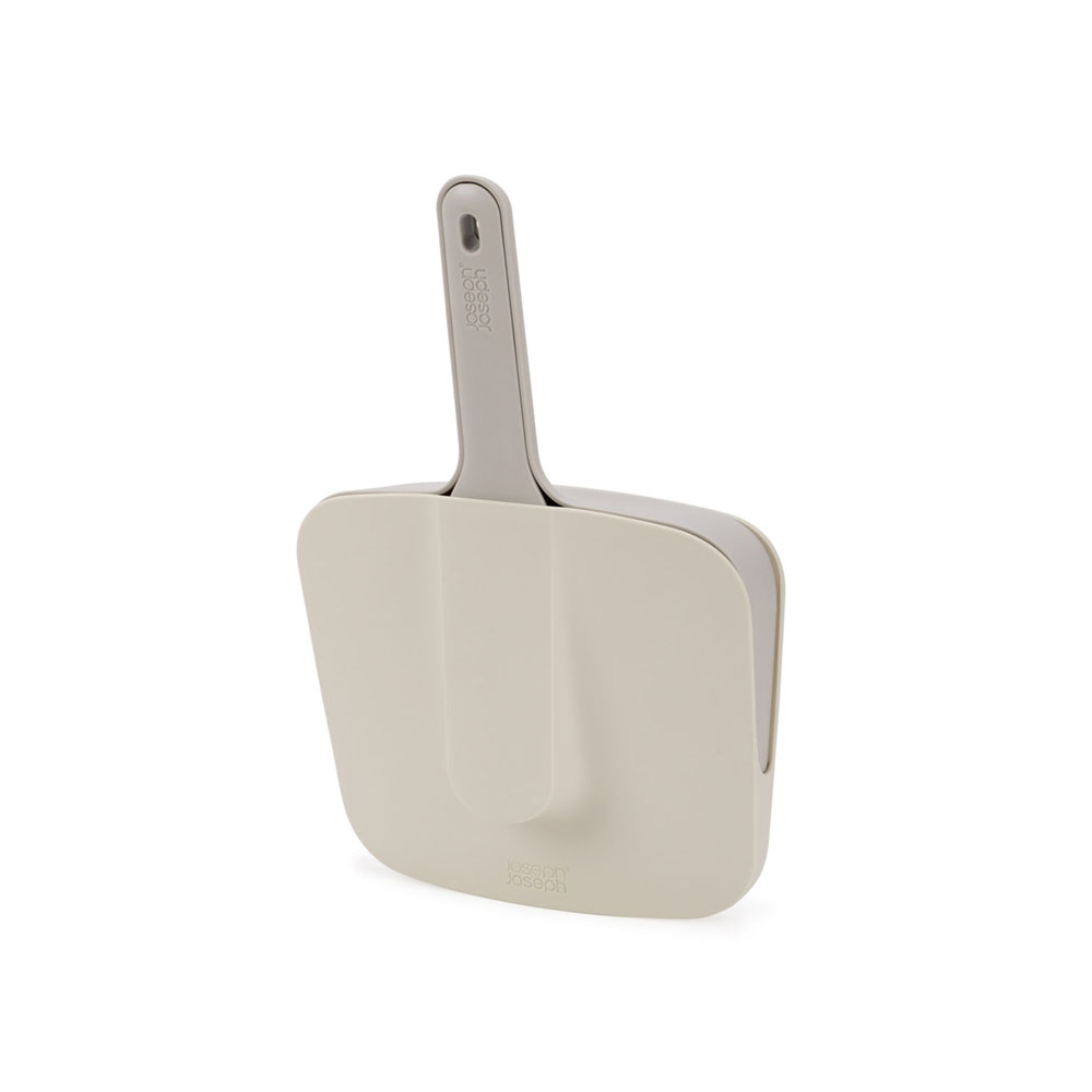 طقم جاروف وفرشاة "جوزيف جوزيف كلين تيك" (CleanTech) يثبت على الحائط