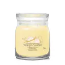 Yankee Candle Signature Medium Jar - Vanilla Cupcake
